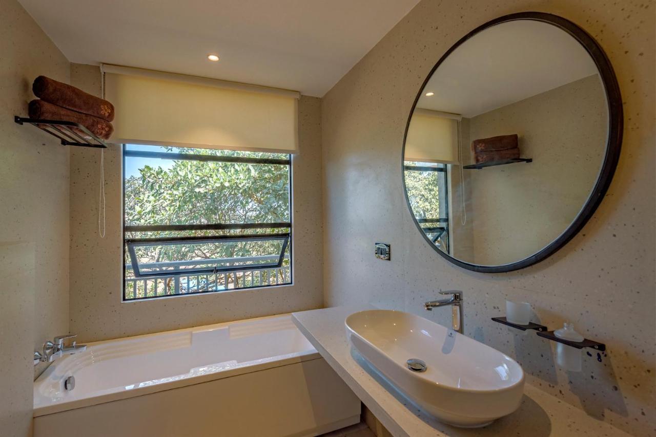 Saffronstays Harrier Crest, Lonavala - A Frame Villa With Bathtub Serving Delicious Veg Food Exterior photo